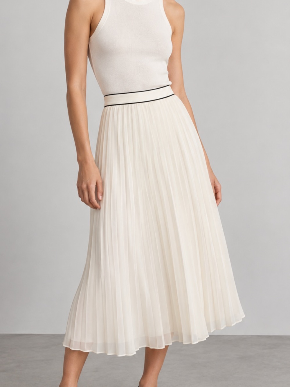 Zara NWT Ivory Pleated Midi Skirt Contrast Piping Size Small 4387/235/712